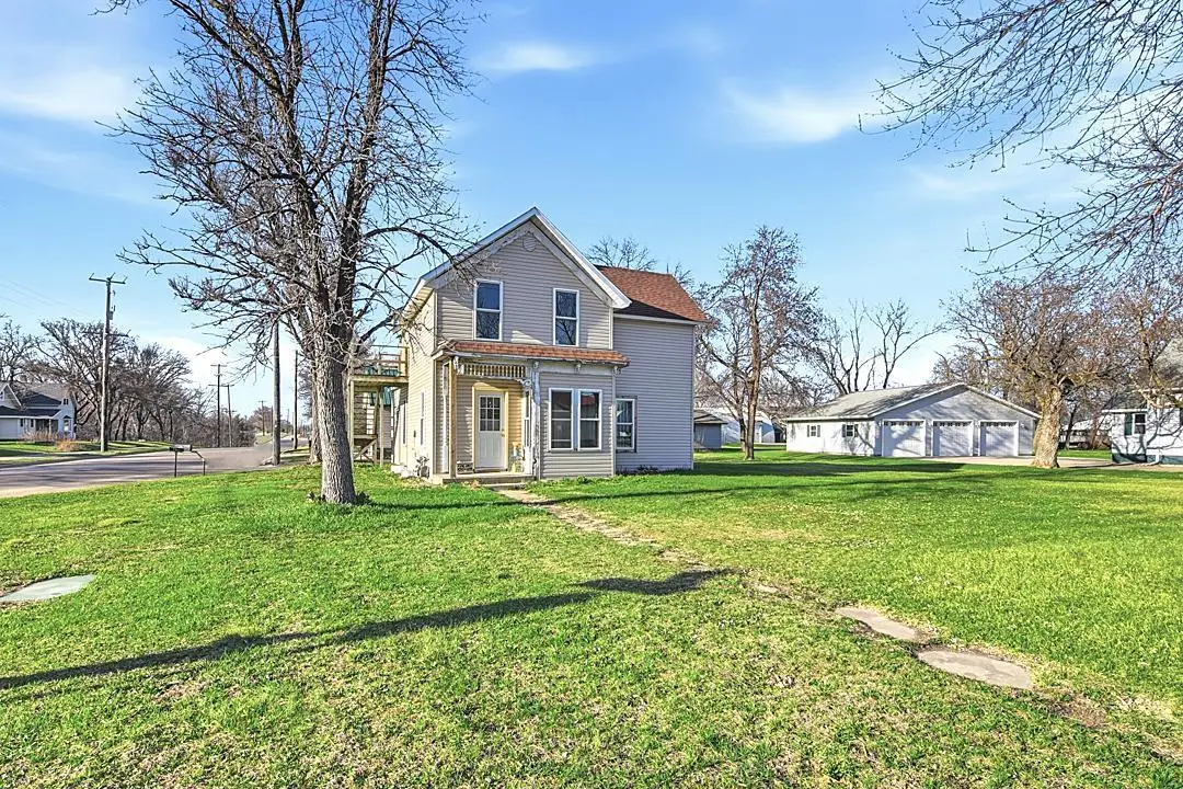 301 Minnie Street, Paynesville, MN 56362 - #1