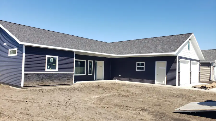 1007 8th Avenue Ne, Perham, MN 56573 - #2