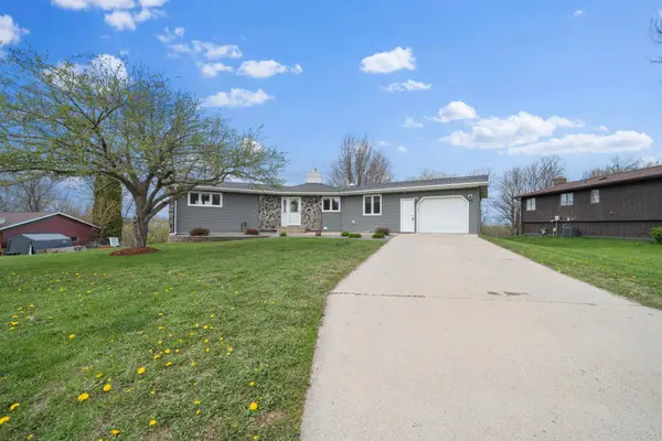 1840 2nd Street S, Sauk Centre, MN 56378