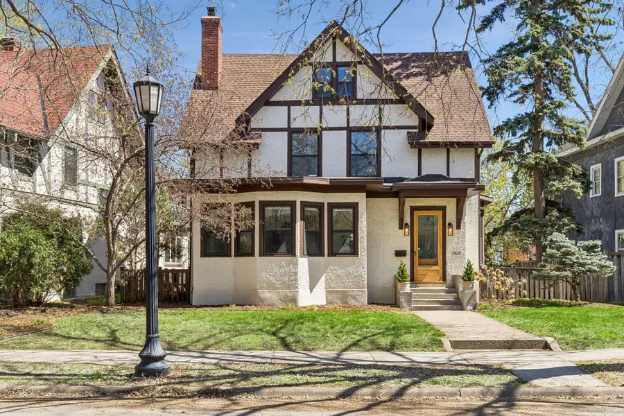 2829 Irving Avenue S, Minneapolis, MN 55408 - #2