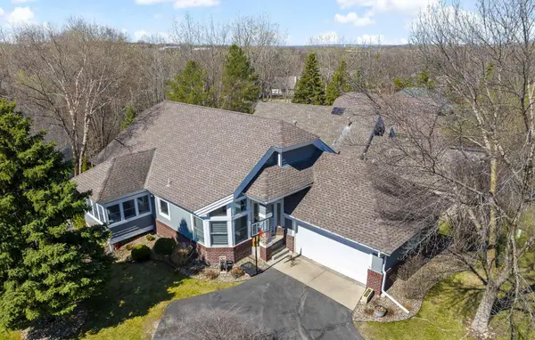 513 Wildflower, Burnsville, MN 55306