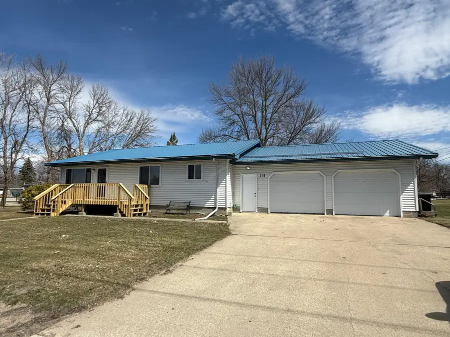 318 5th Street Nw, Mahnomen, MN 56557 - #3