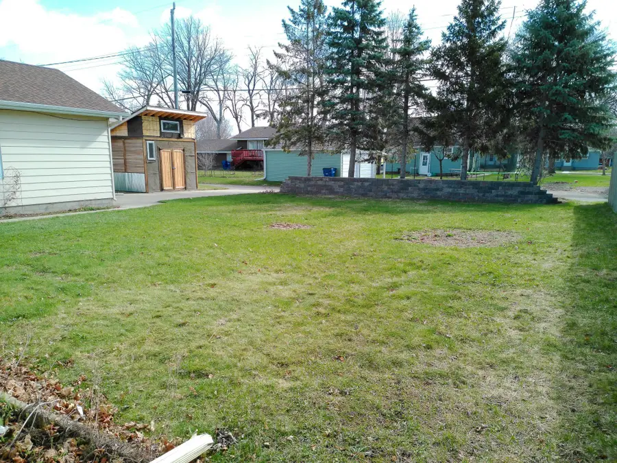 142 24th Avenue N, Saint Cloud, MN 56303 - #3