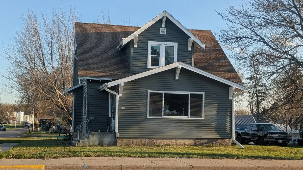 301 W 4th Street, Winthrop, MN 55396 - #1