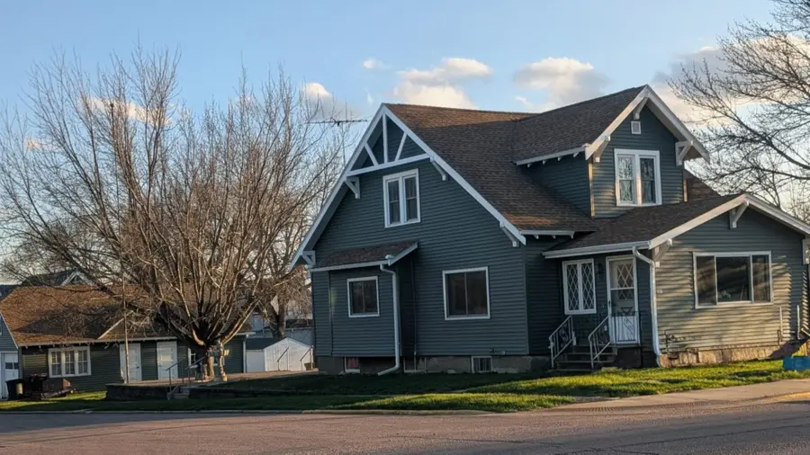 301 W 4th Street, Winthrop, MN 55396 - #2