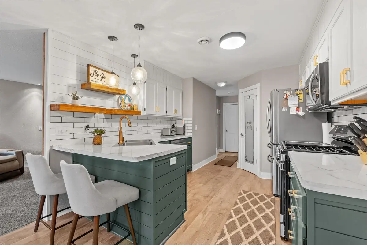 936 Golden Way Nw, Isanti, MN 55040 - #1