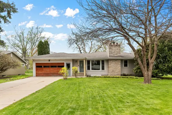 2017 Beacon Street, Saint Paul, MN 55113