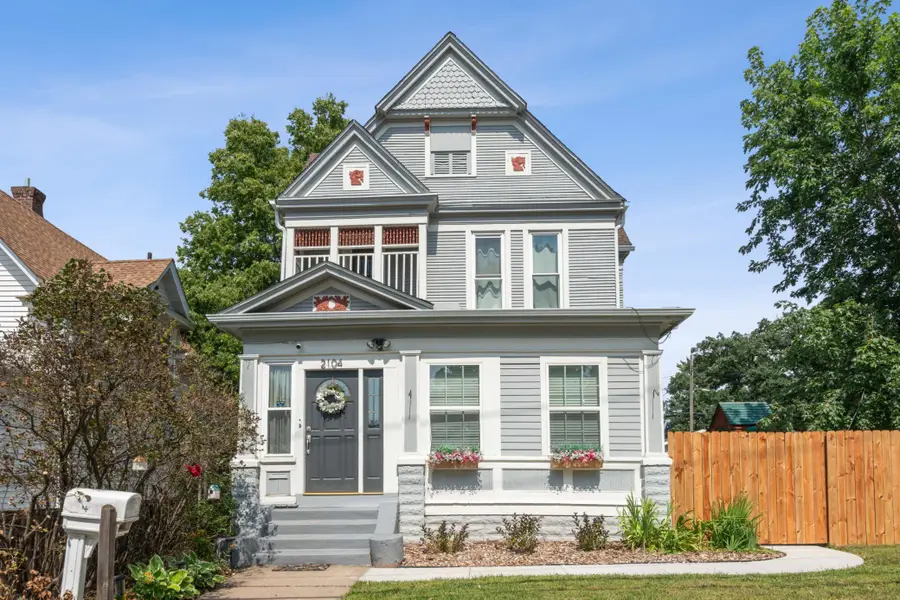 2104 Glenwood Avenue, Minneapolis, MN 55405 - #2