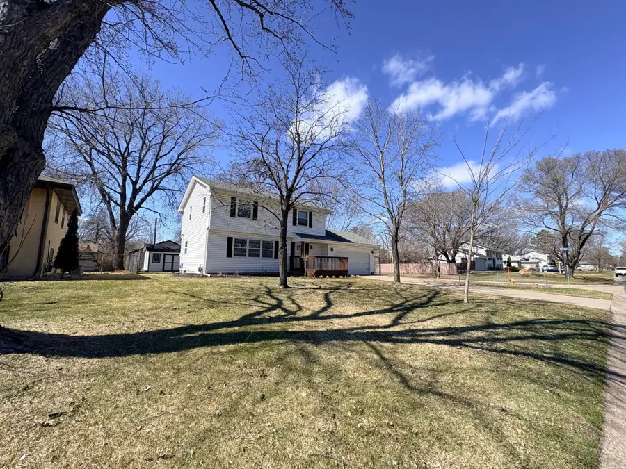 7596 Jackson Street Ne, Fridley, MN 55432 - #2