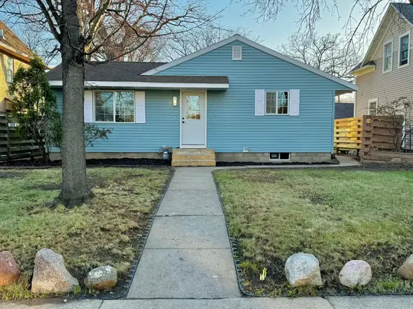 329 4th Avenue Ne, Saint Cloud, MN 56304