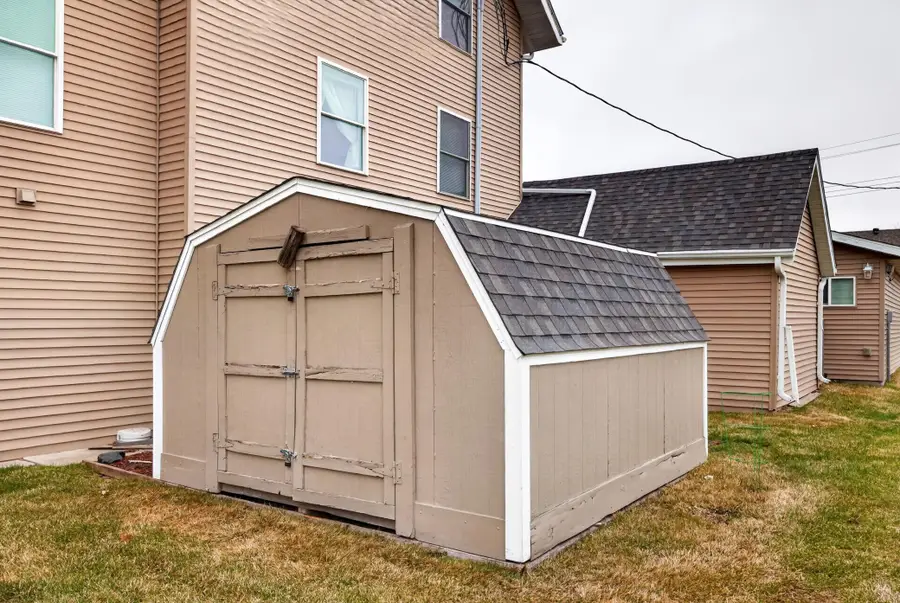 202 3rd Avenue Se, Barnesville, MN 56514 - #3