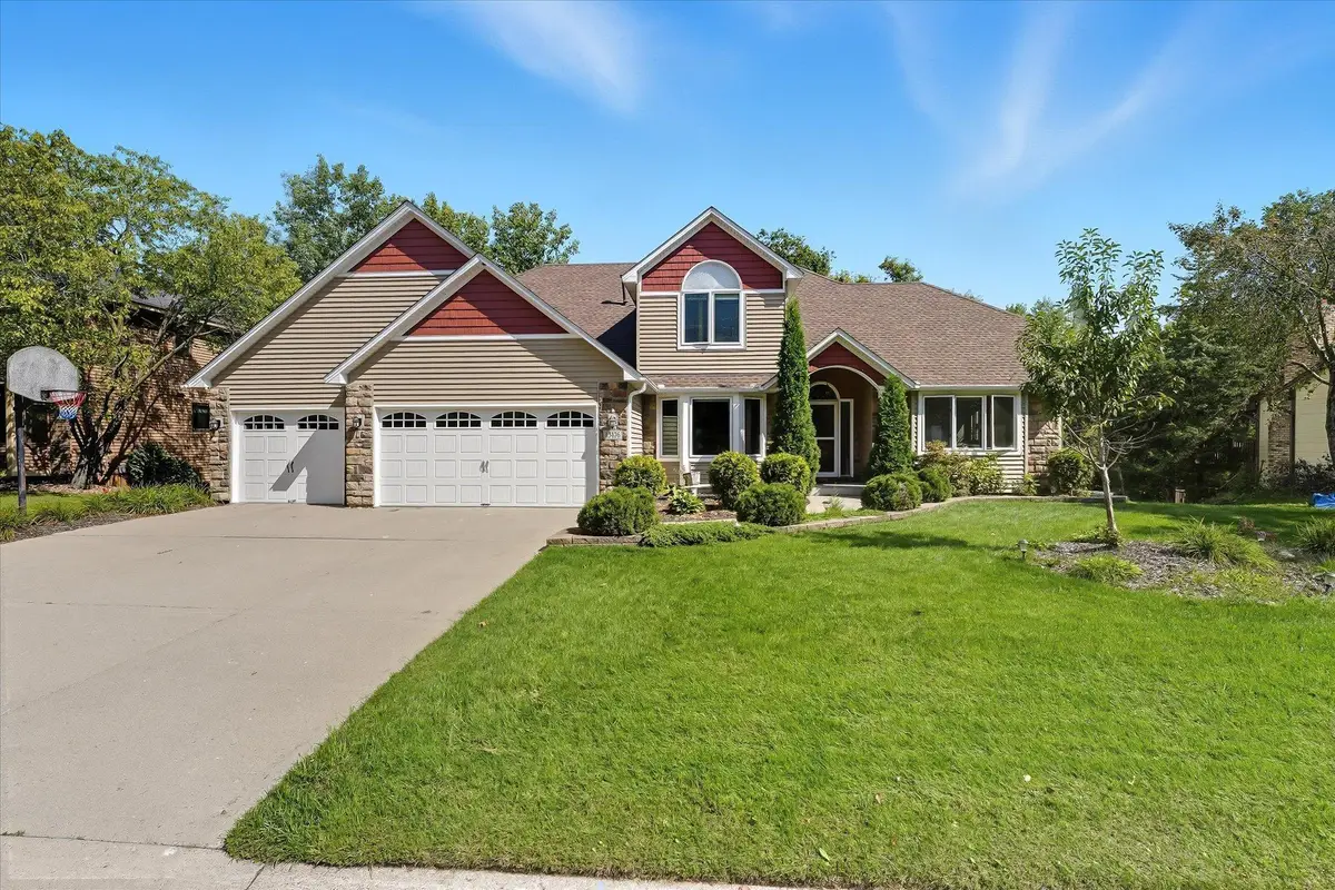 13476 Granada Avenue, Apple Valley, MN 55124 - #1