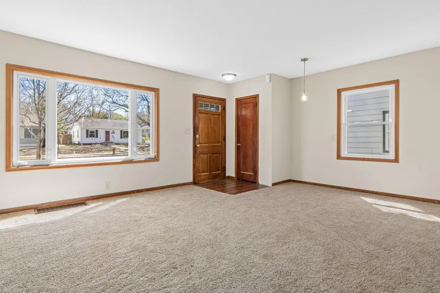 142 Van Buren Avenue S, Hopkins, MN 55343 - #2