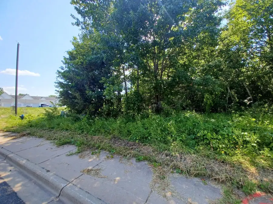 38xxx Oakview Ave, North Branch, MN 55056 - #2