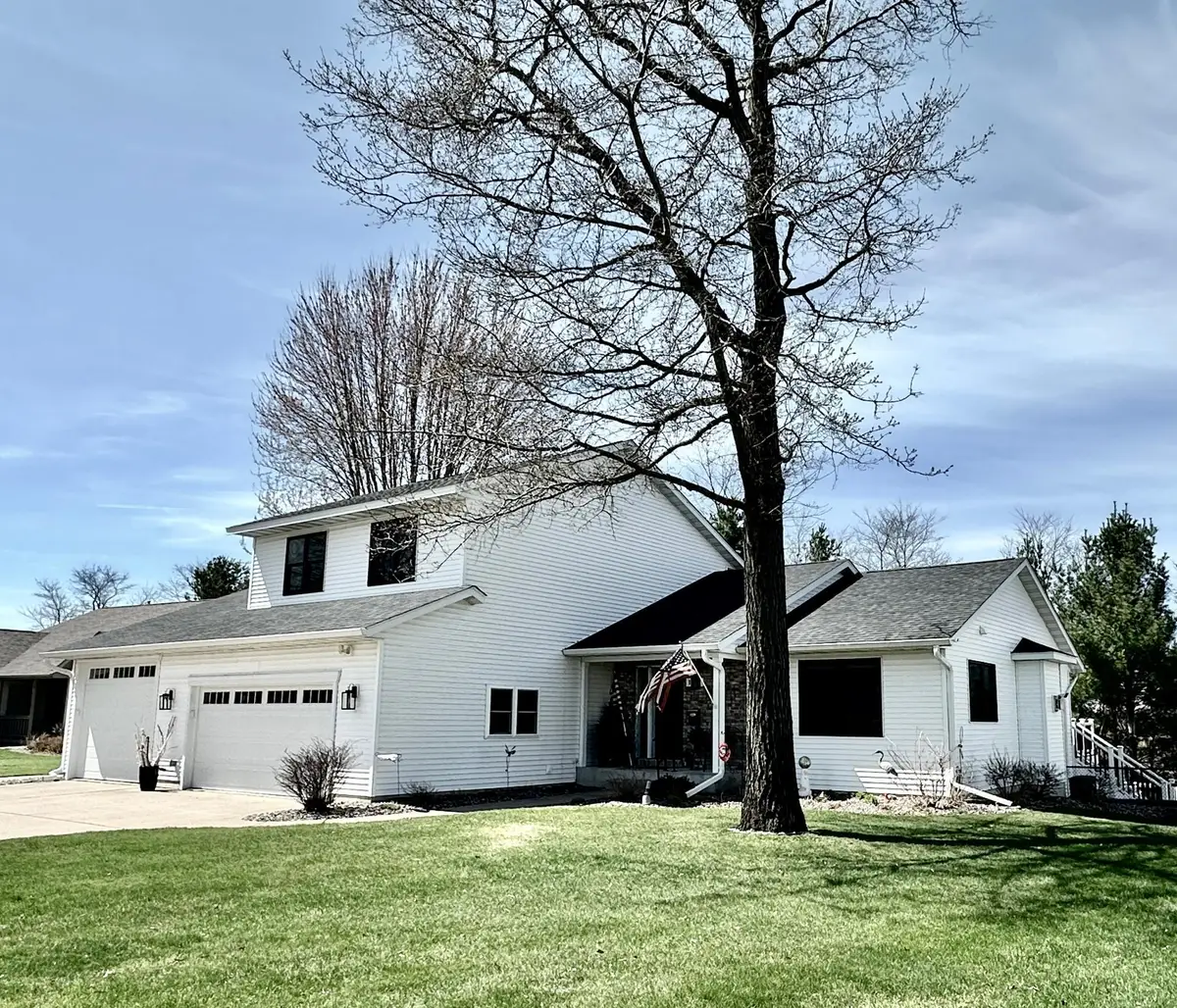 1932 Mark Lane, Eau Claire, WI 54703 - #1