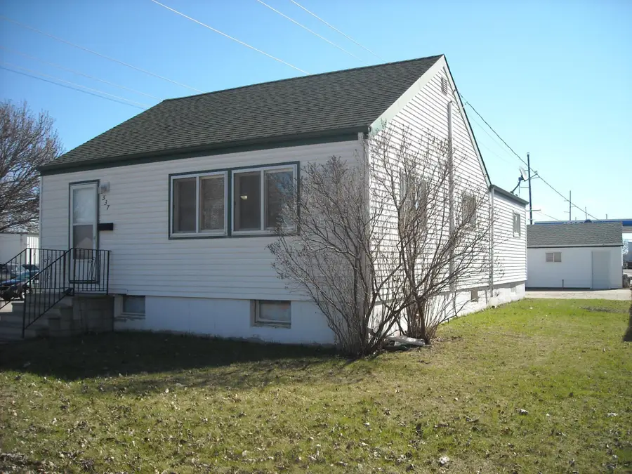 537 20th Street N, Fargo, ND 58102 - #3