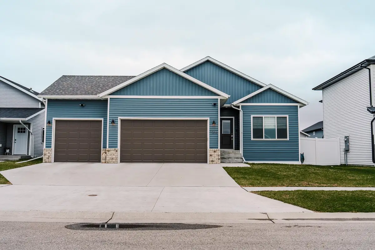 7238 27th Street S, Fargo, ND 58104 - #1