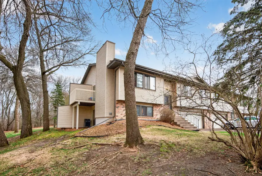 818 Sherwood Road, Shoreview, MN 55126 - #2