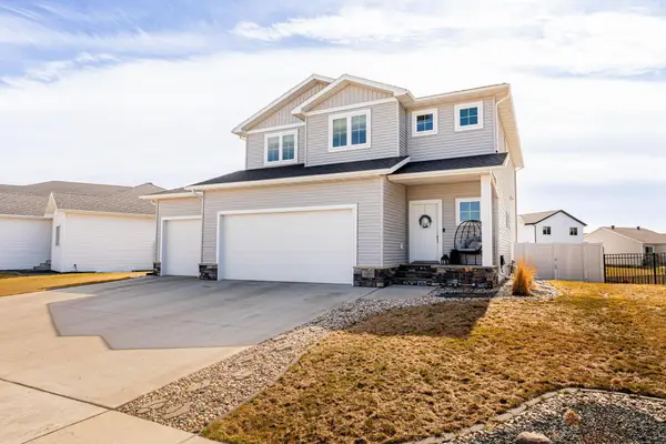 5488 11th Street W, West Fargo, ND 58078