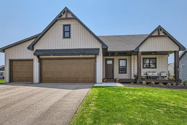 19795 Henning Avenue, Lakeville, MN 55044