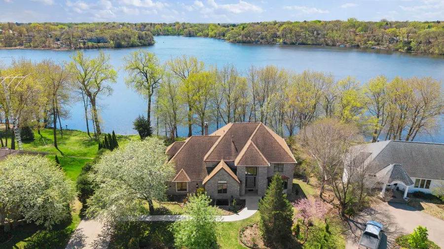 8480 Montgomery Court, Eden Prairie, MN 55347 - #2