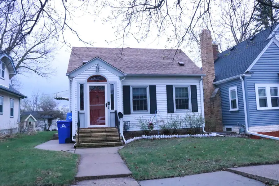 736 Cottage Avenue E, Saint Paul, MN 55106 - #2
