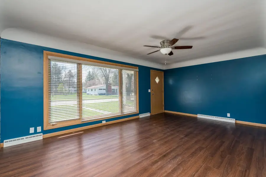 209 Hillcrest Way, Le Sueur, MN 56058 - #3