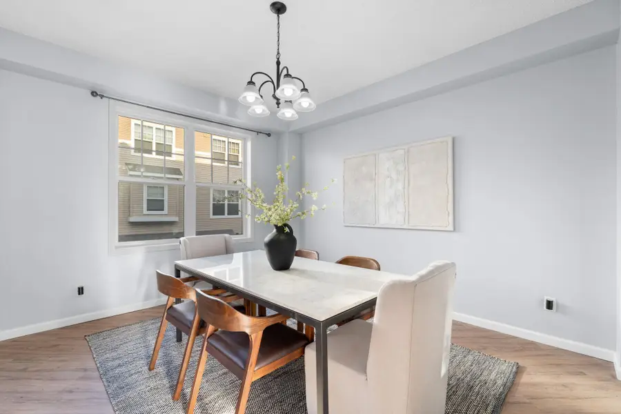 1667 Village Trail E #5, Maplewood, MN 55109 - #3