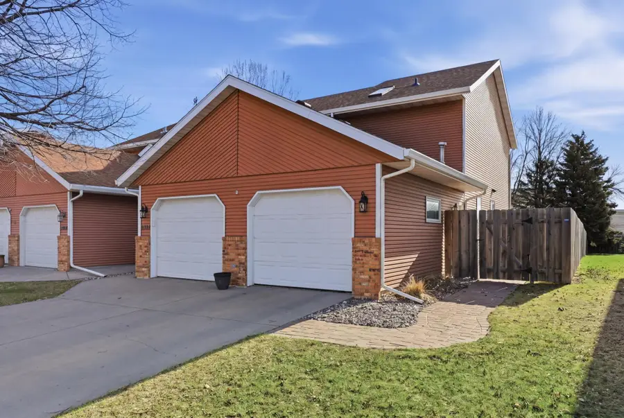 2414 26th Street S, Fargo, ND 58103 - #3