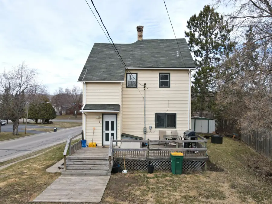 101 Lakeview Boulevard, Coleraine, MN 55722 - #3