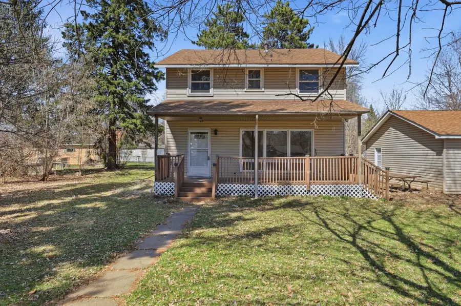 465 W 2nd Street, Rush City, MN 55069 - #2