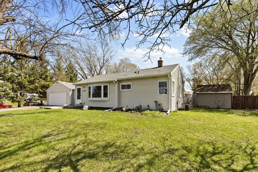 2420 Hazelwood Street, Maplewood, MN 55109 - #2