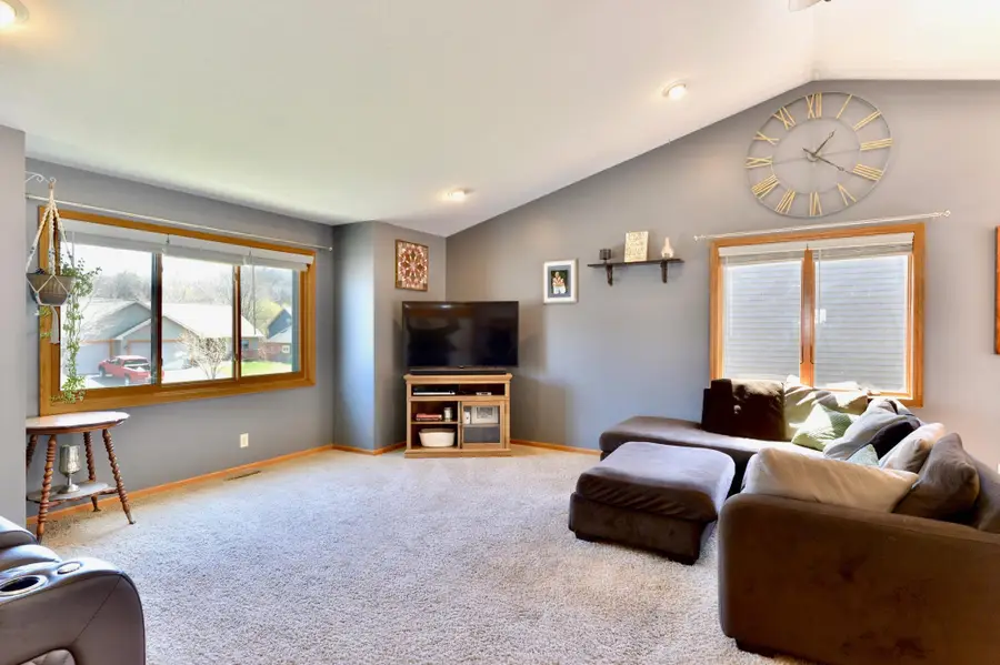 357 Glenmeadow Street, River Falls, WI 54022 - #2