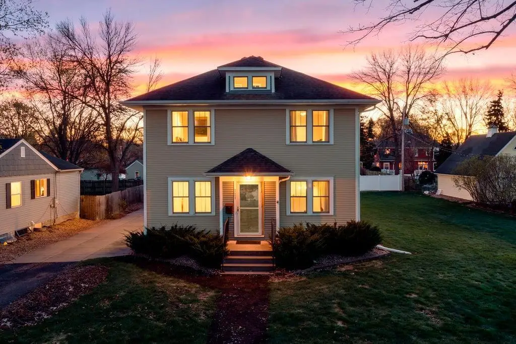 721 6th Street W, Hastings, MN 55033 - #1