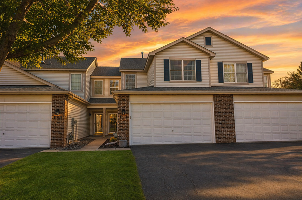 16369 Javari Court, Lakeville, MN 55044