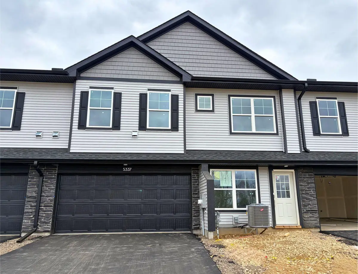 5337 Long Pointe Pass, Woodbury, MN 55129 - #1