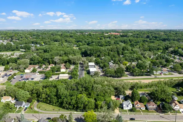 947 Stoughton Avenue, Chaska, MN 55318