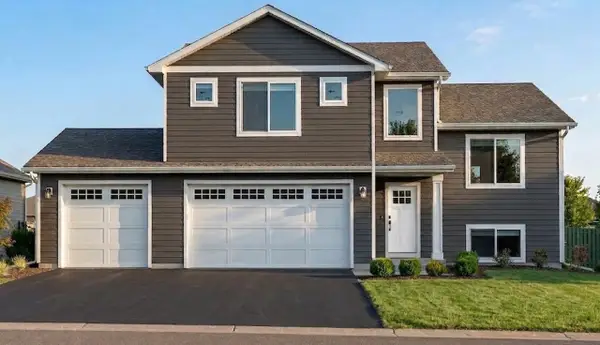 239 Eagle Ridge Drive, Roberts, WI 54023