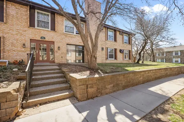 932 Westbrooke Way #3, Hopkins, MN 55343