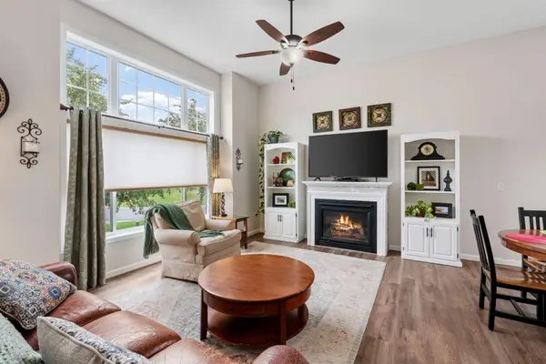 15685 Chestnut Way, Rosemount, MN 55068