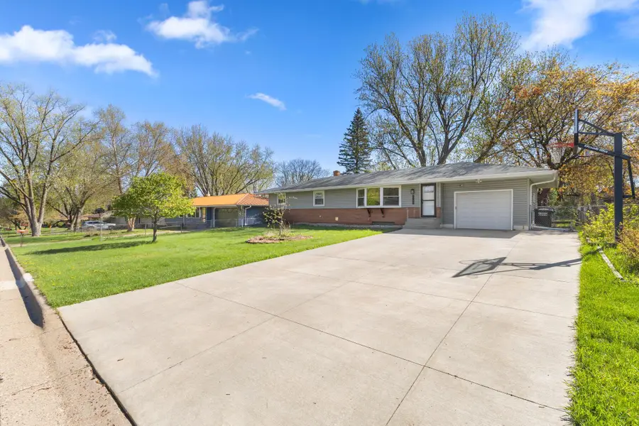 2780 Marion Street, Roseville, MN 55113 - #2