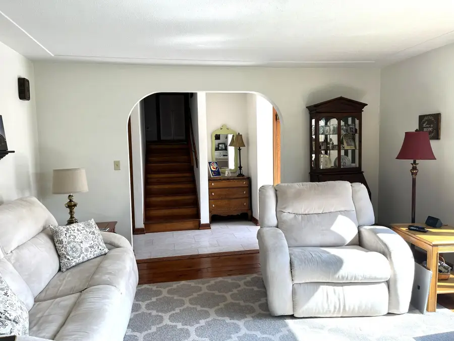 864 Redwood Drive, Fairmont, MN 56031 - #3