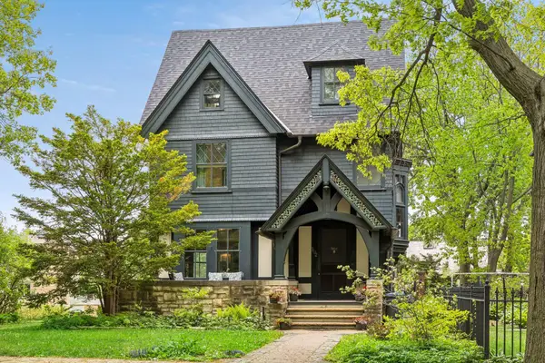 502 Grand Hill, Saint Paul, MN 55102