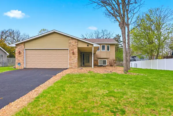 12378 Magnolia Circle Nw, Coon Rapids, MN 55448