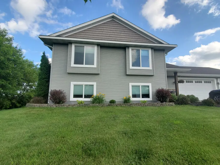 822 Deer Path, Montgomery, MN 56069 - #3