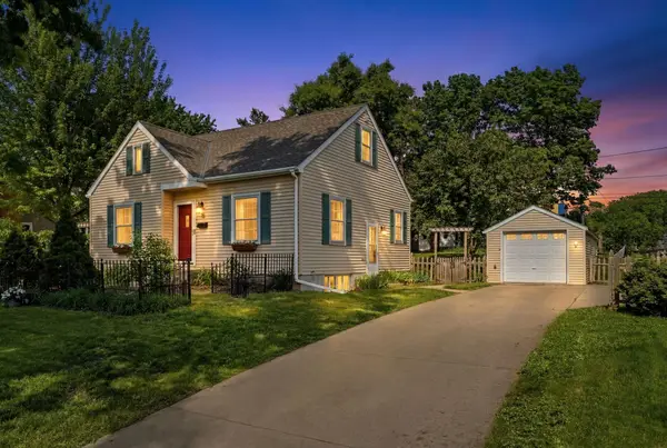 133 Park Lane, Hopkins, MN 55343