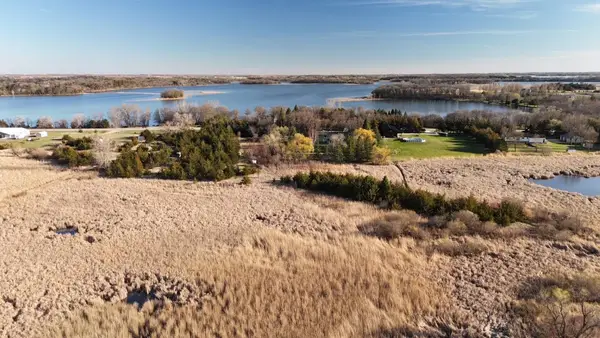 2398 122nd Avenue Ne, Spicer, MN 56288