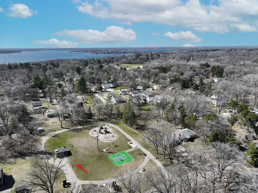 1130 Hallam Avenue N, Mahtomedi, MN 55115 - #2