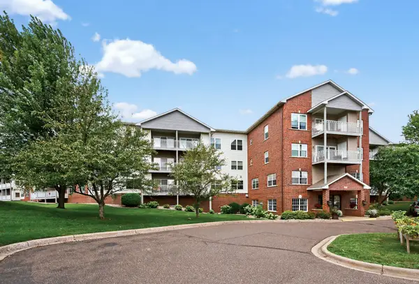 2231 Penn Place #120, North Saint Paul, MN 55109