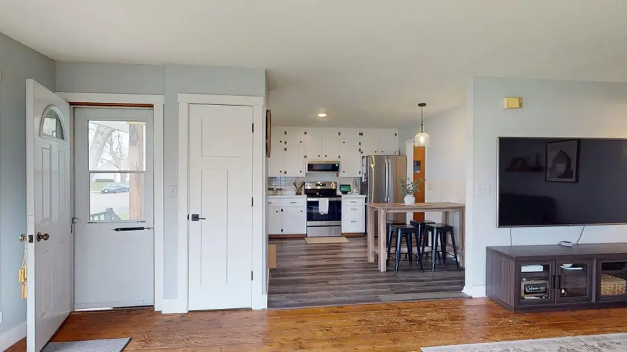 403 3rd Avenue Se, Pine Island, MN 55963 - #3